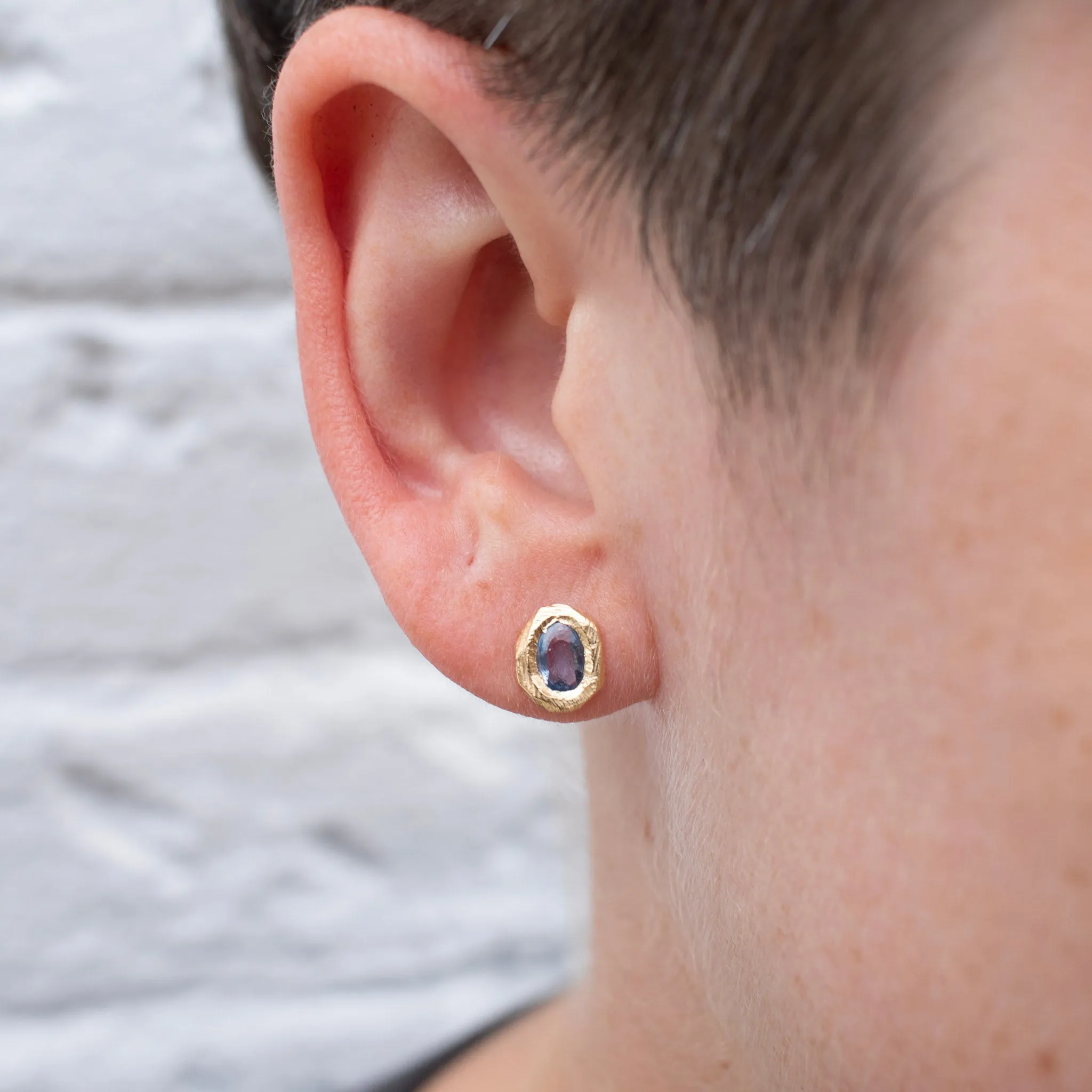 18K Freeform Stud Earring in Light Blue Sapphire