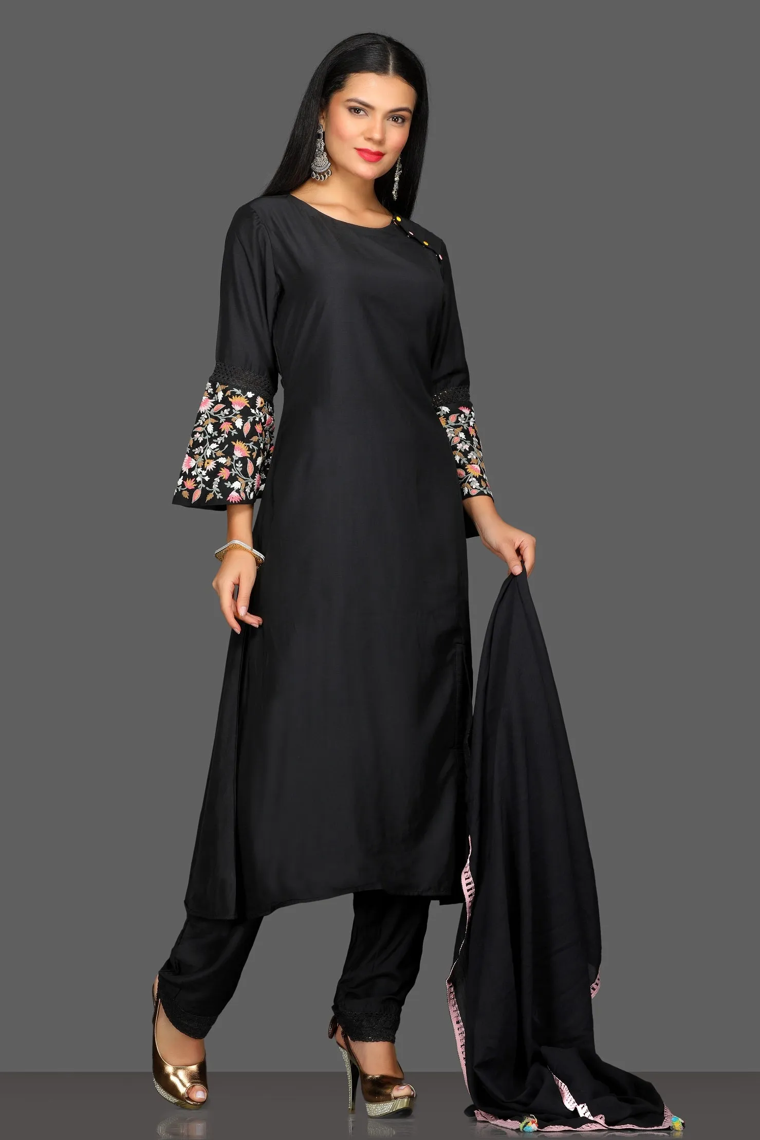 50Z095-RO Black Embroidered Bell Sleeves Suit with Pants