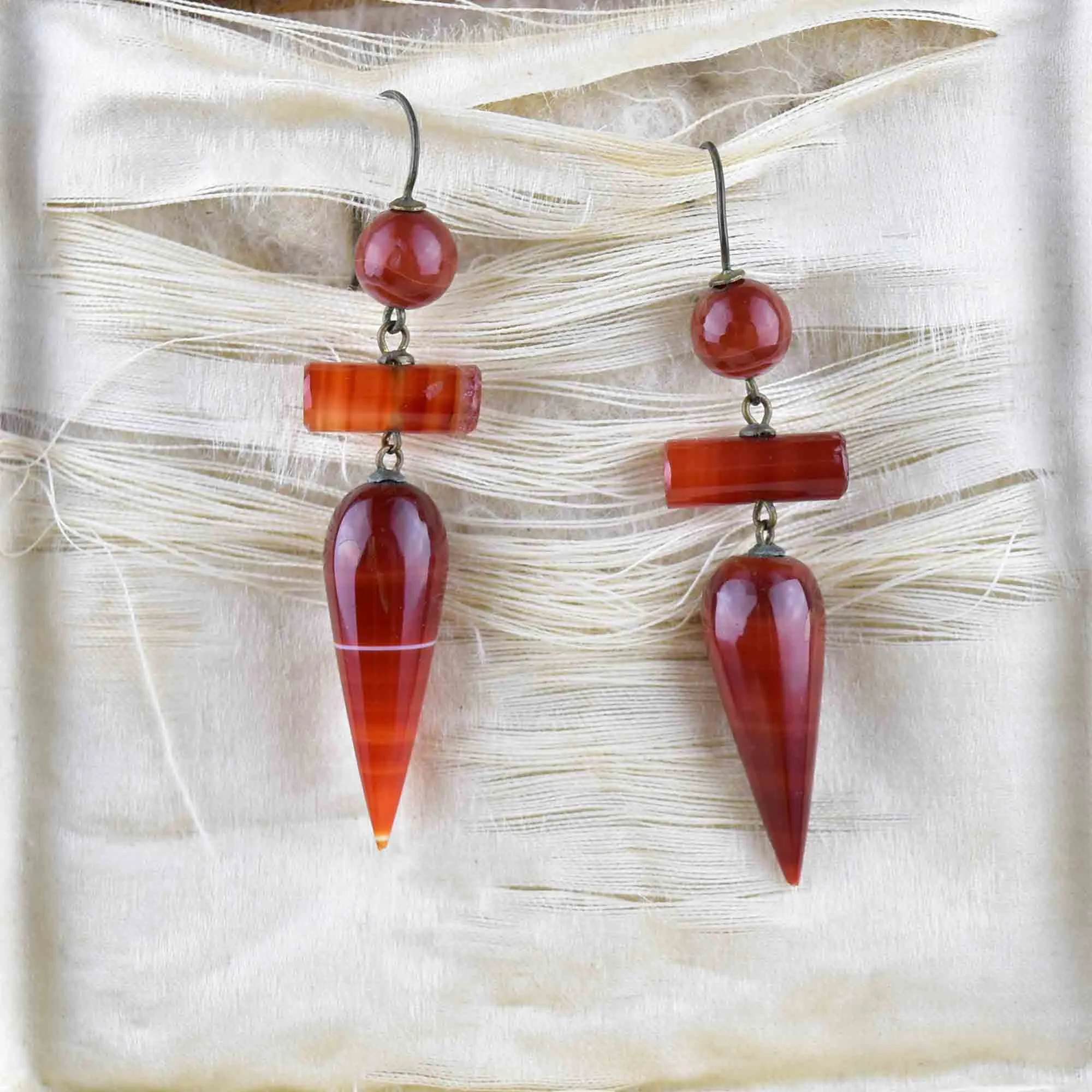 Antique Scottish Carnelian Banded Agate Drop Earrings