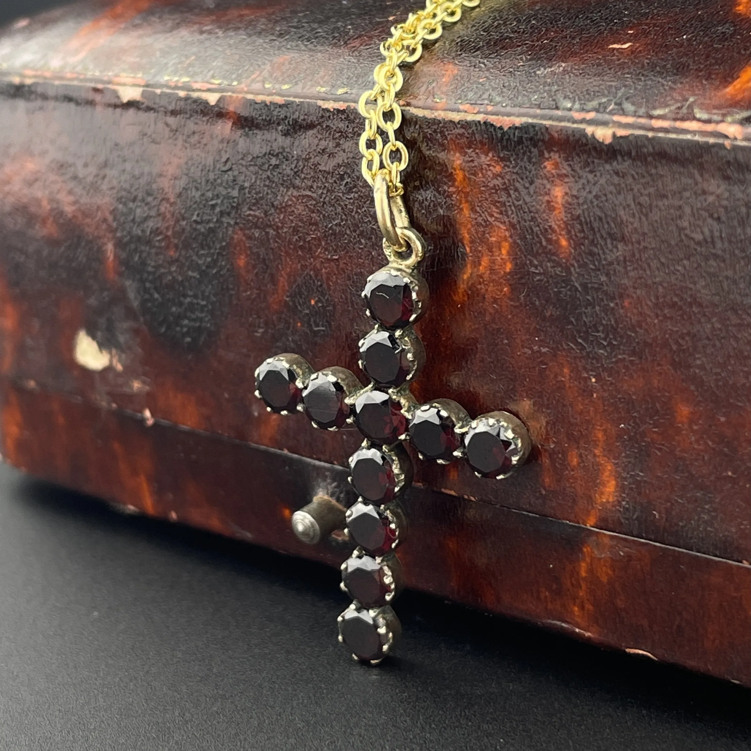 Antique Victorian Gold Flat Top Cut Garnet Cross Pendant Necklace