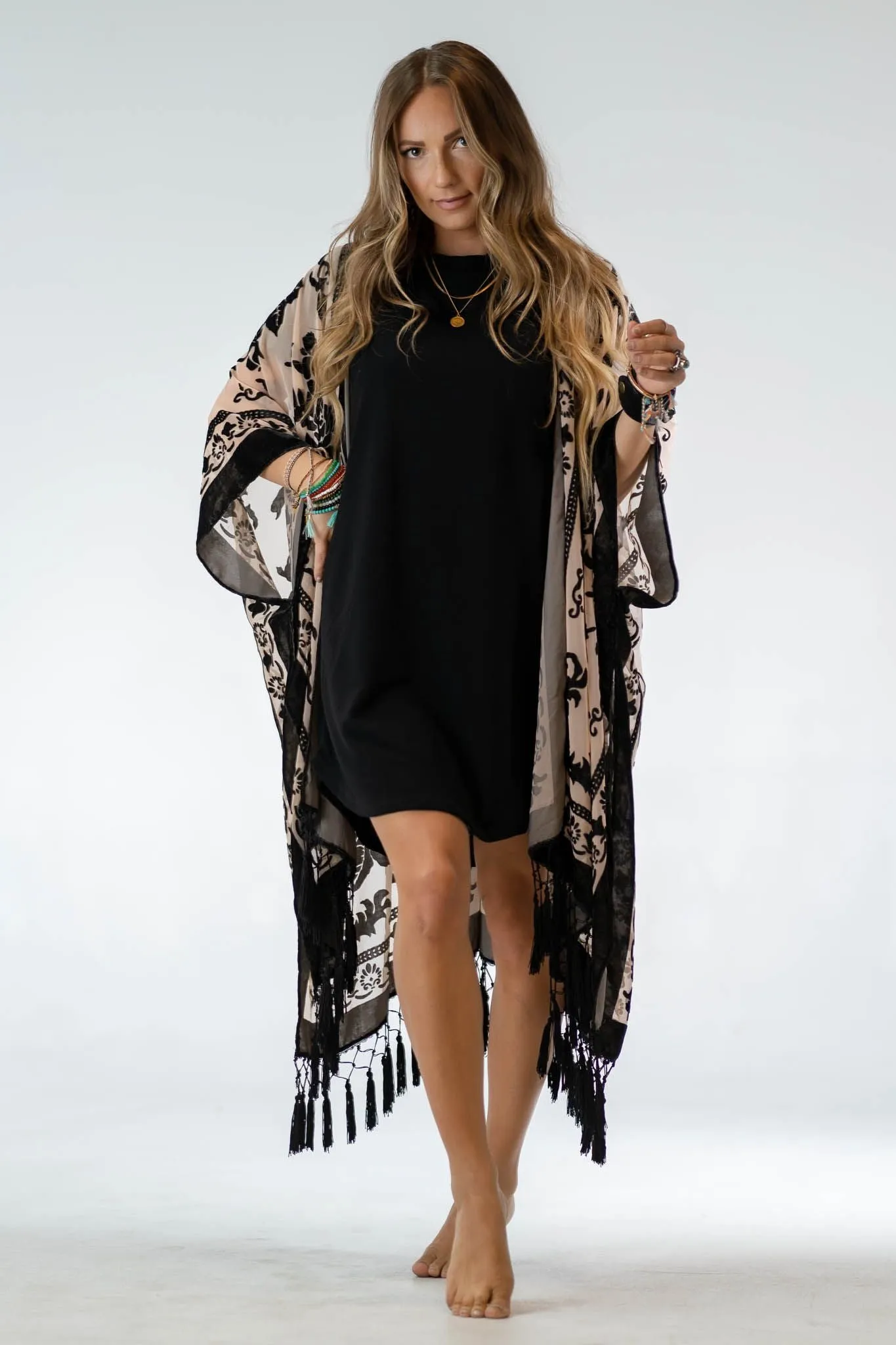 Crushin' On You Velvet Kimono - Black