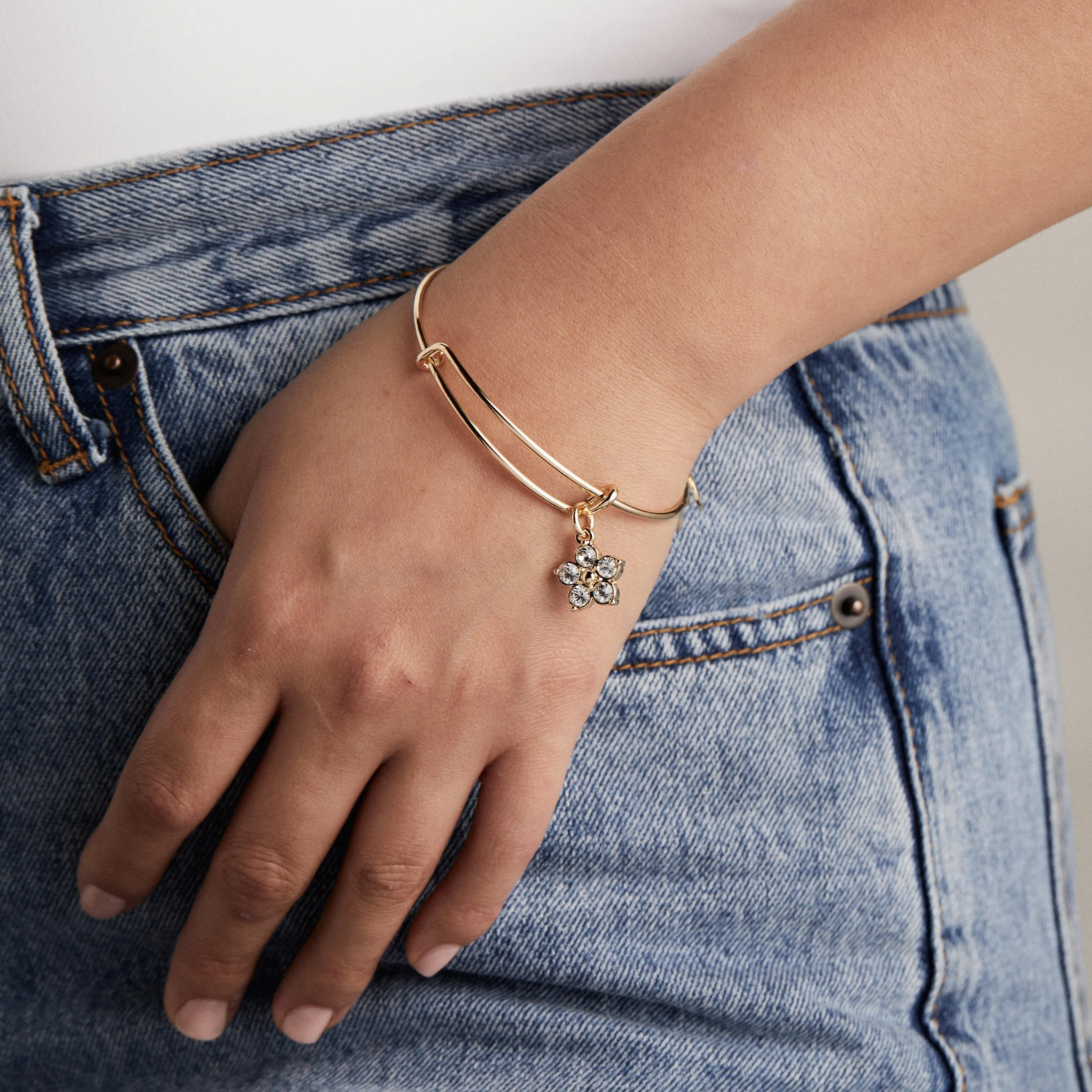 Crystal Forget-Me-Not Flower Charm Bangle Bracelet