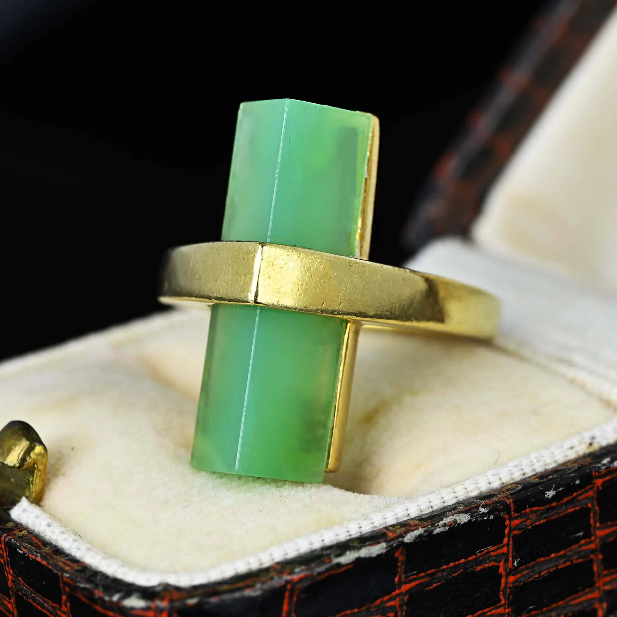 Modernist 18K Gold Euro Shank Chrysoprase Ring