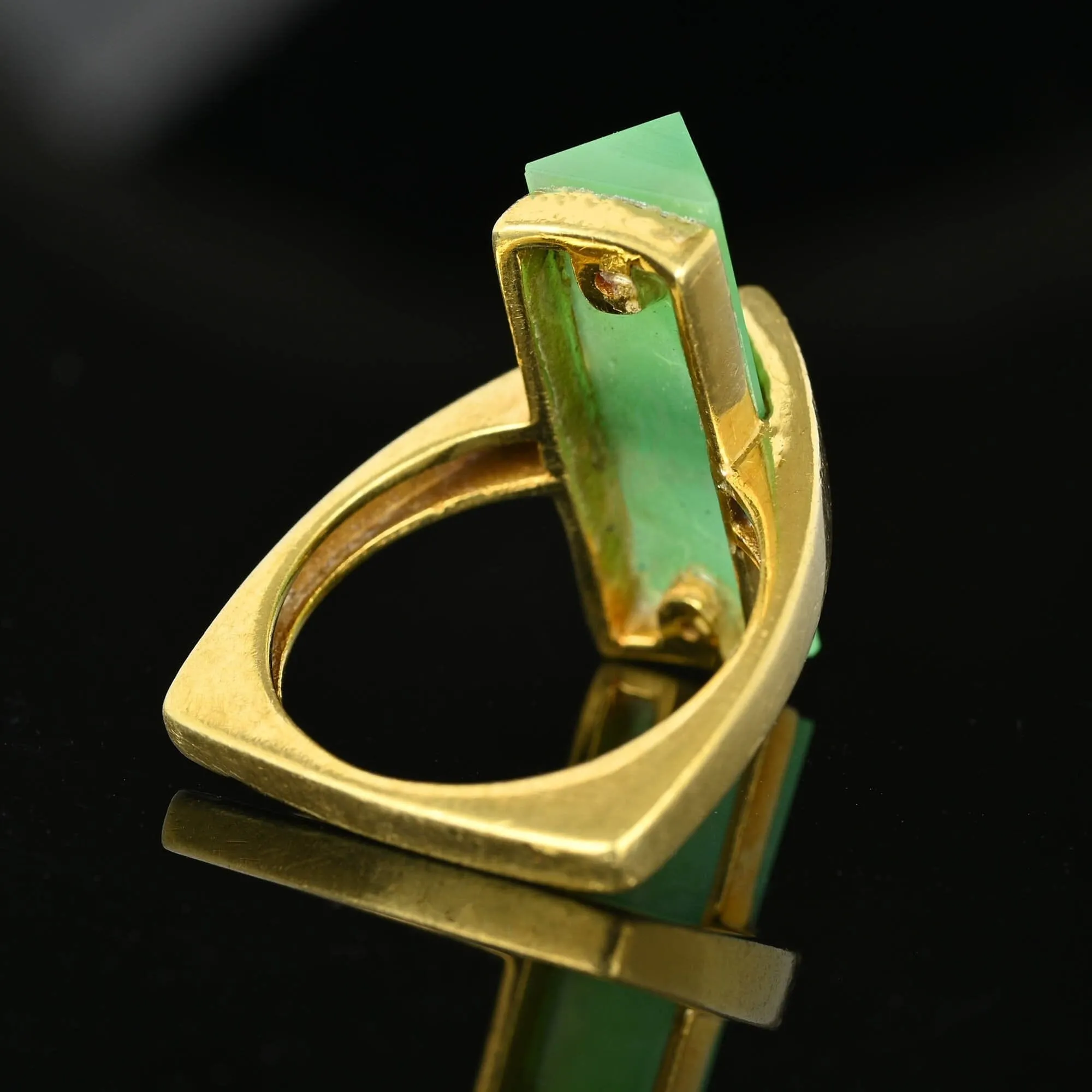 Modernist 18K Gold Euro Shank Chrysoprase Ring