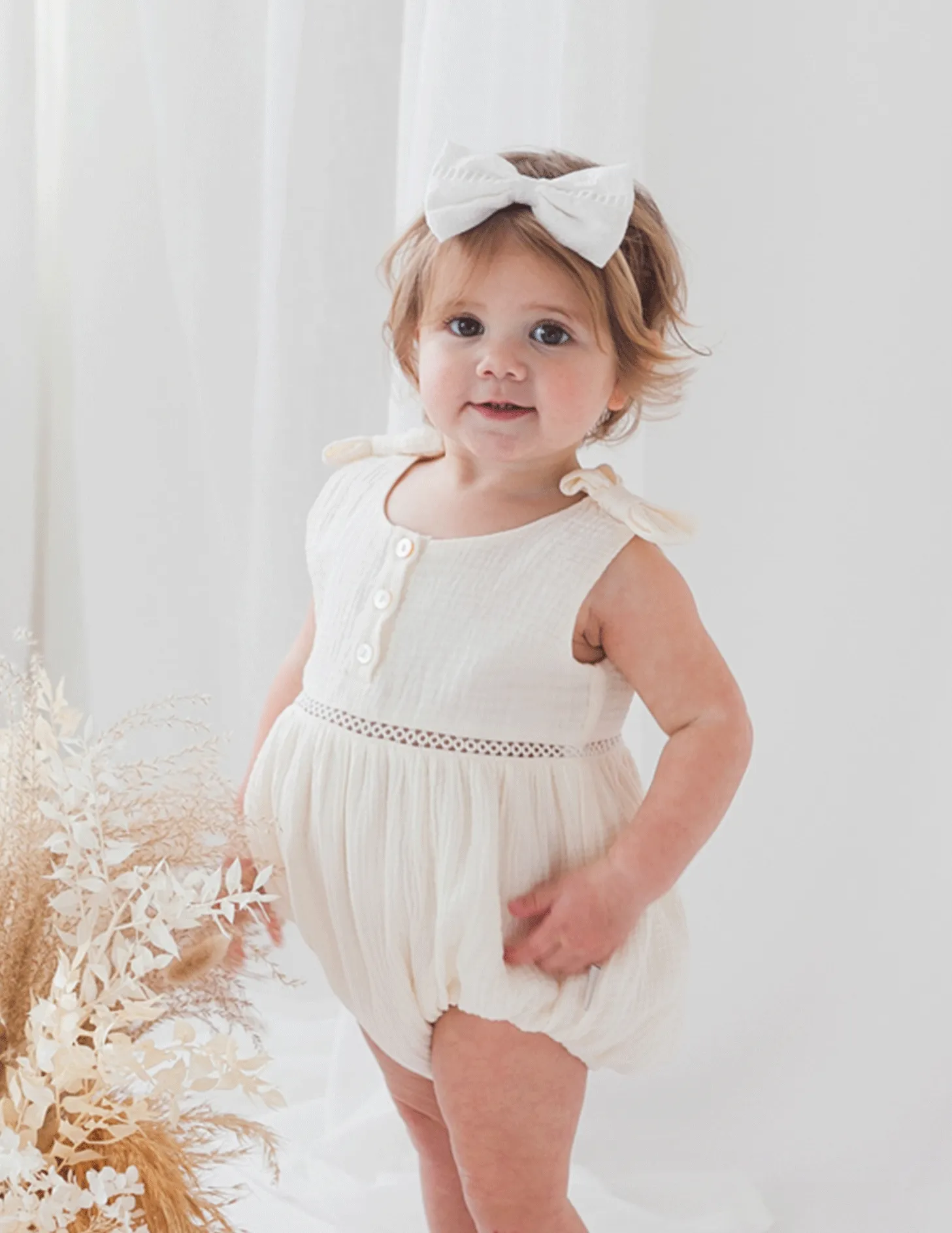 Nova Textured Cotton Bow - White