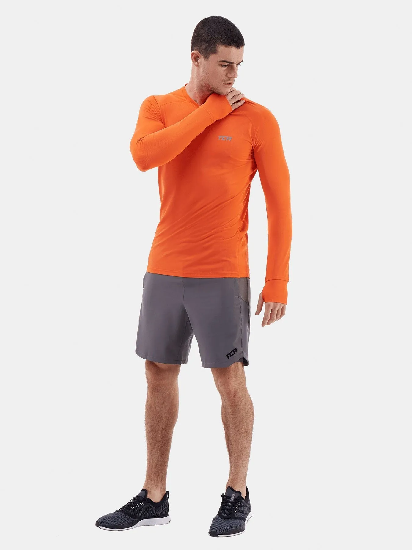 Stamina Long Sleeve Crew Neck Running Top For Men With Thumbholes & Back Zip Pocket