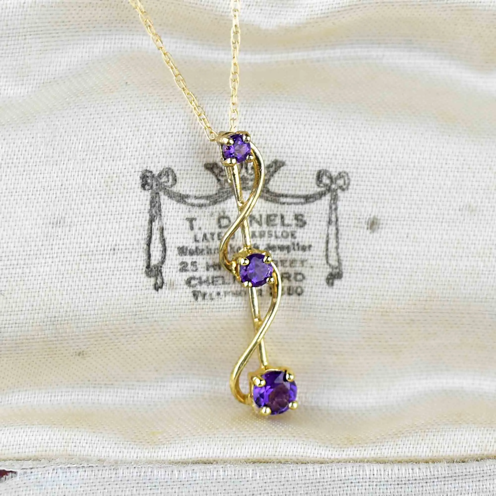 Vintage 10K Gold Amethyst Journey Pendant Necklace