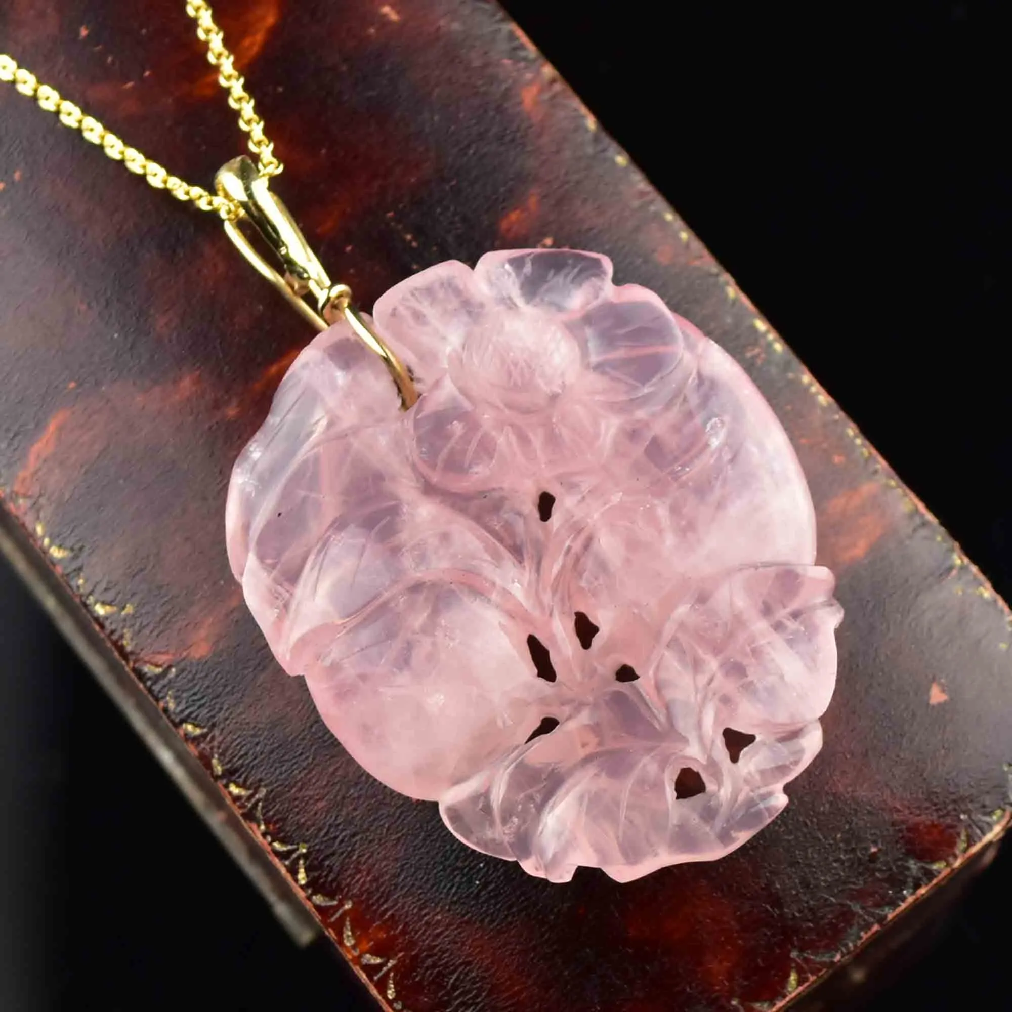 Vintage 14K Gold Carved Rose Quartz Pendant Necklace